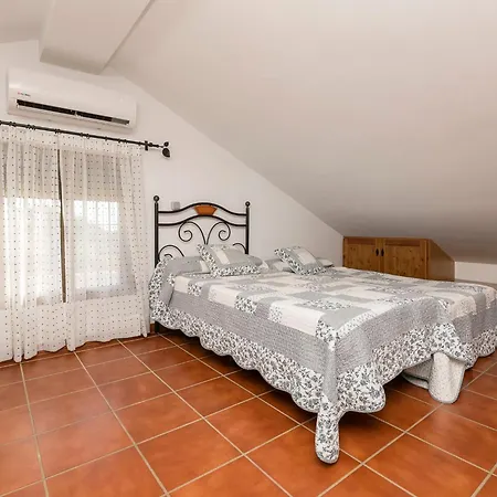Amado By Interhome